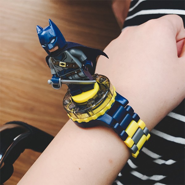 Spinning Toy Watch Digital Superhjälte Frozen Figur Kid Gift Captain America