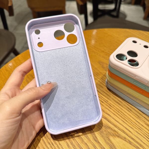 Deksel til iPhone 18 Pro – Mykt deksel med bølgedesign, magnetisk ringstativ White