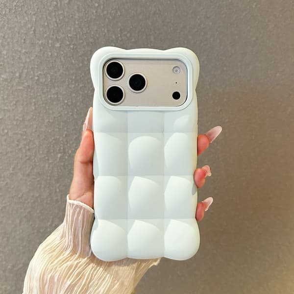 Silikonfodral för iPhone 18 Pro – Förstärkta kanter och kropp – Fallskydd Light Green