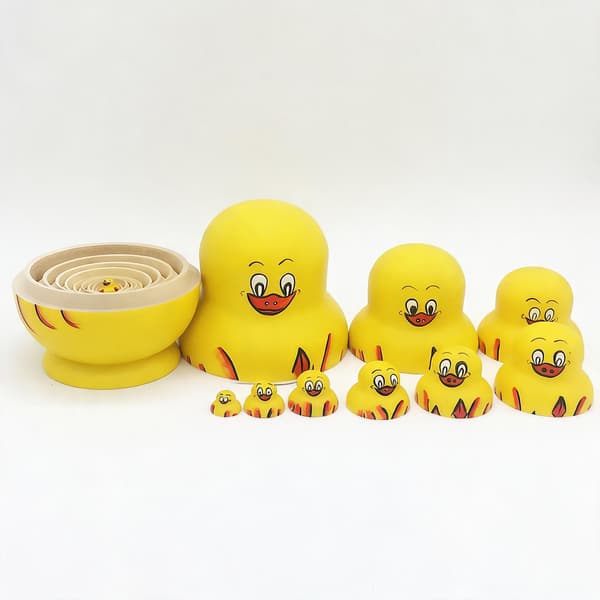 Ryska Matryoshka-dockor staplade i träkapslingsset 10 delar handgjorda leksaker