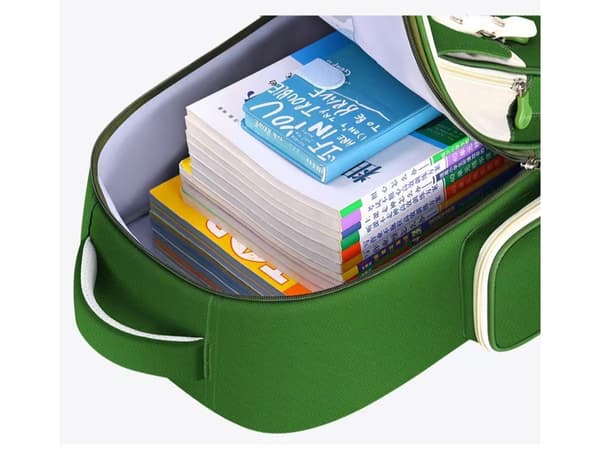 Lätt, rymlig, stötsäker barnryggsäck med justerbart svankstöd, perfekt för skolan Green