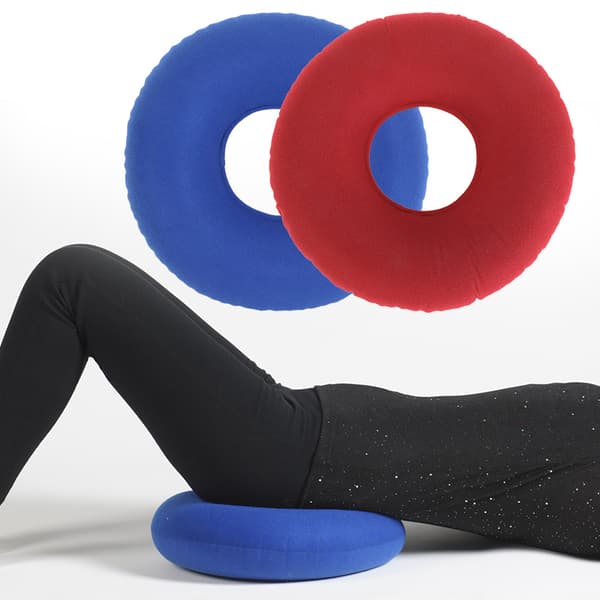 Ringformet oppustelig anti-decubitus pude Red