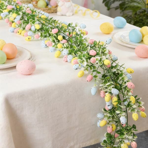 Kunstig påskeegg eukalyptusranke – blå, rosa, gule egg, lengde 210 cm – grønn girlander