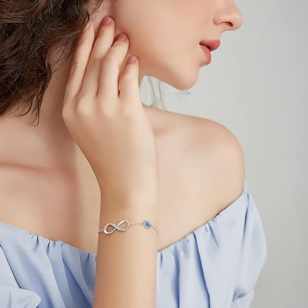 Sølv Infinity Armbånd for Kvinner, Justerbart Kjærlighetsarmbånd for