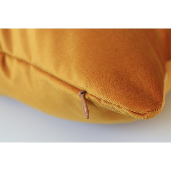 Sennepsgul fløyel putetrekk Mustard 14x14 inch - 35x35 cm