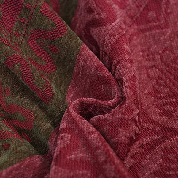 Chenille-heittäpeitto, Jacquard-tupsut sohvan peitteenä