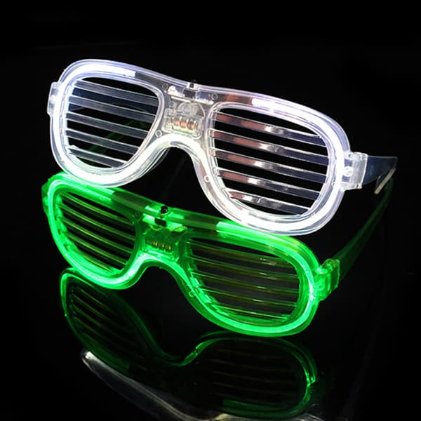 #Sett med 5 fasjonable unisex plast solbriller med LED-belysning#