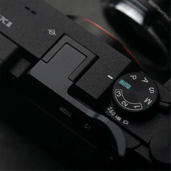 Kamerans blixtskoskydd Blixtskodekoration A7c ILCE-7CM2 Alpha 7C II Tumgrepp Blixtskoadapterlock Svart