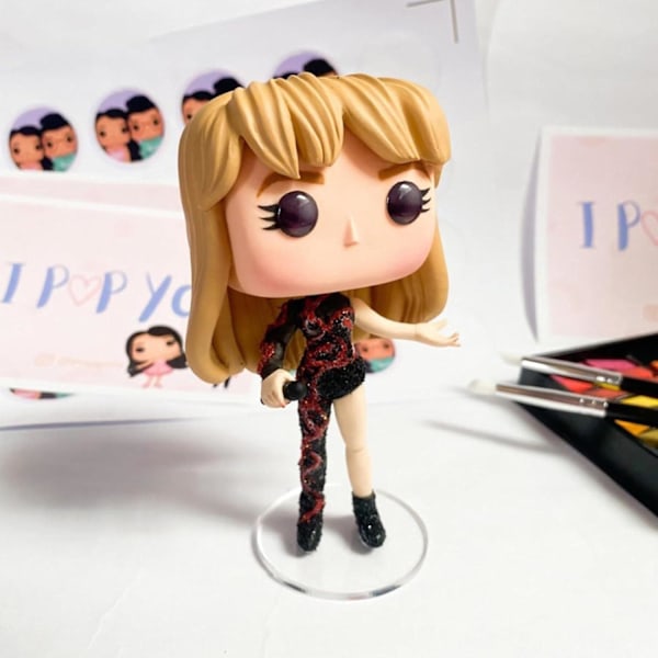 Taylor Resin Figurer Pop Sanger Statue Ornament Samlerobjekter Håndværk Legetøjsskulpturer til Musikelskere Stue Soveværelse qd