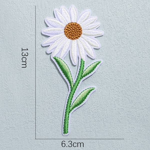 6 stk. delikate broderede tusindfryd-lapper, broderiblomsterlapper