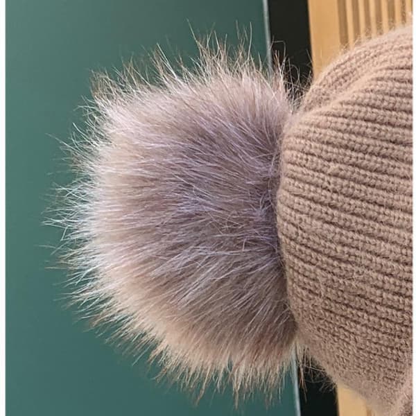 #Khaki stickad mössa och halsduk i ett stycke#