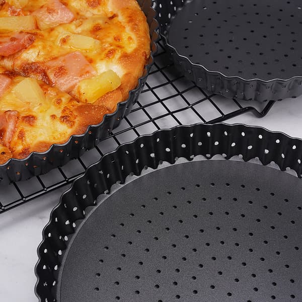 Crusty Bake 20cm Perforert Pan med Non-Stick PFOA og Avtakbar Bunn