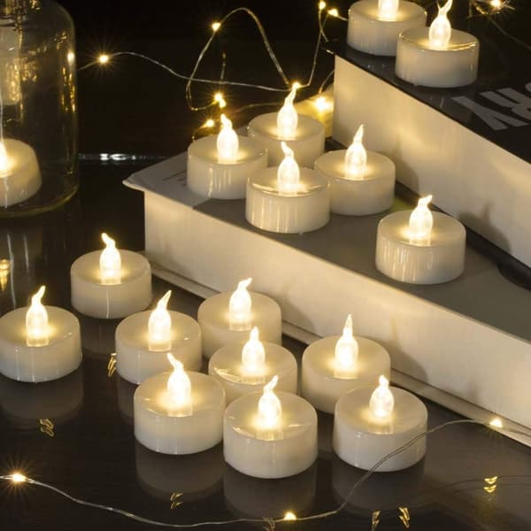 12-pack realistiska LED värmeljus - perfekt för semester