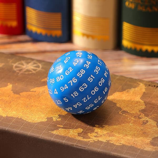 En 100-sidig polyhedral terning D100 terningsett med hvite tall 100