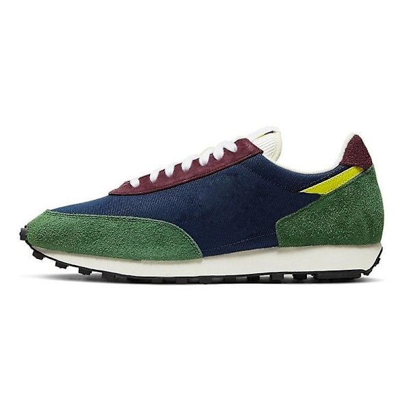 Running Athletic Triple Trainers Sports Sneakers Sko 41 / R
