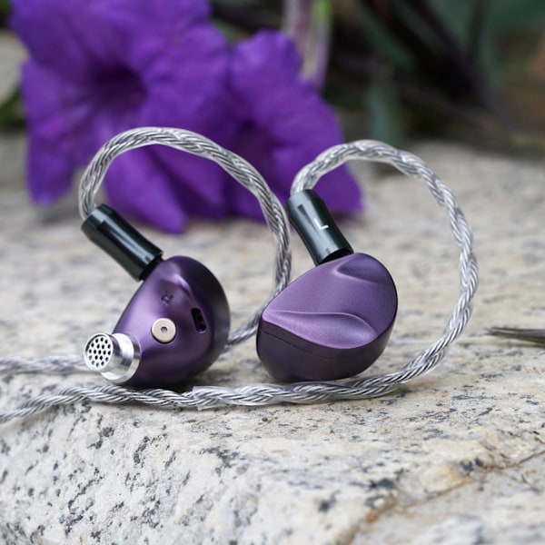 Öronproppar för övervakning HiFi 13mm Dubbla hålrum Dynamisk drivrutin Trådbunden inställning Hörlurar med avtagbar kabel för musiker Lila 3,5 mm