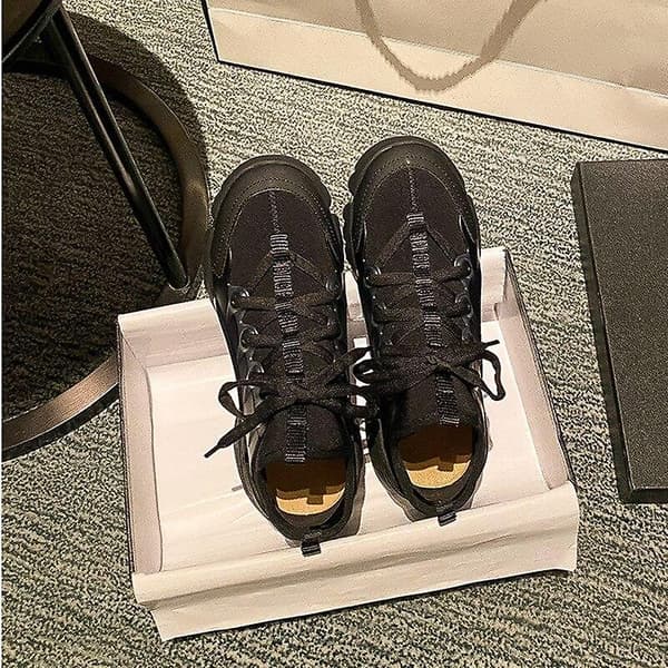 Lyxiga sneakers för kvinnor White 34