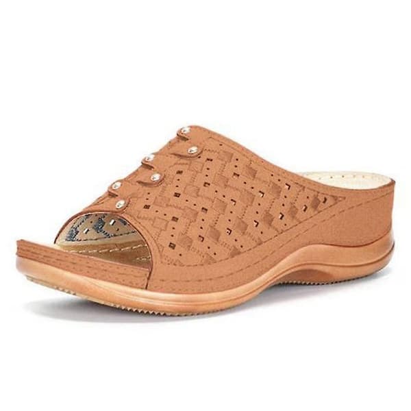 Kvinna sandaler med kilklackar Brown 41