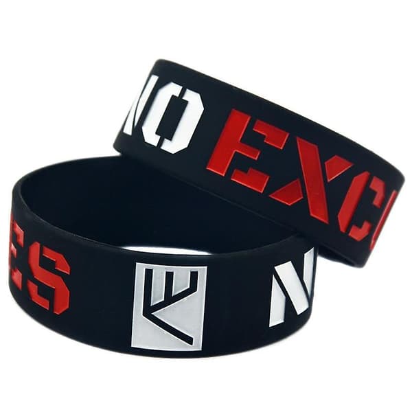 Ingen ursäkt One- Wide Silikon, graverat armband White