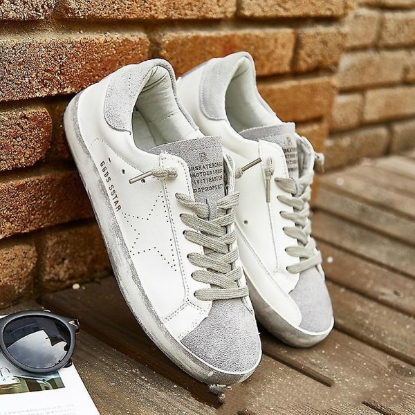 Nya löparsneakers i läder från Pu gray 39