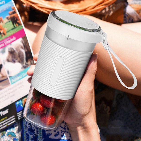Bärbar Mini Juicepress Hushålls Fruktjuicekopp Elektrisk Juicepresskopp USB-Laddning (Vit)