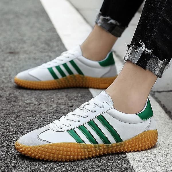 Golfpromenader, spikfria sneakers white black 9.5