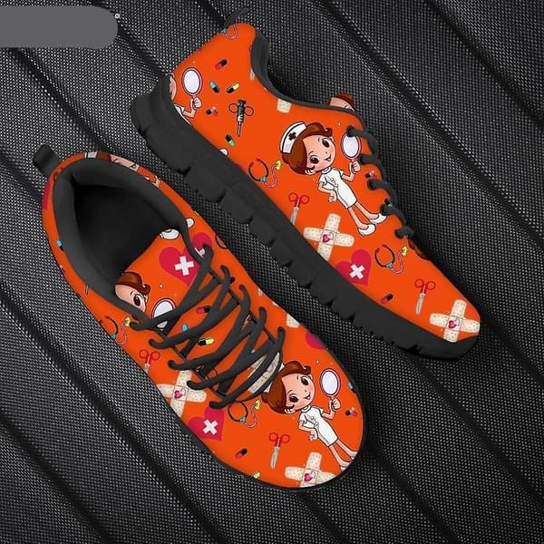Kvinnor tecknad sjuksköterska Höst Sneakers Sko 36 / M