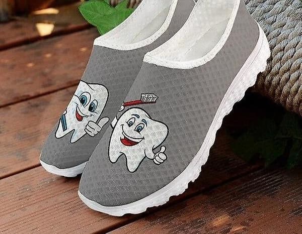 Söta tecknade tandmönster kvinnor Slip On Sneakers ( set 1) E 41