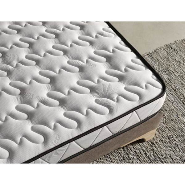 Madrass 135x180 cm Minnesskum Luxury Aloe Vera tjocklek 16 cm +/- 2 med antimikrobiell behandling ALOE VERA. EC