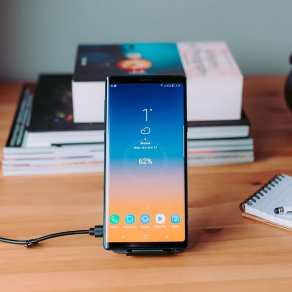 FOREVER 10W Snabb QI Trådlös laddare -  För iPhone / Android Black