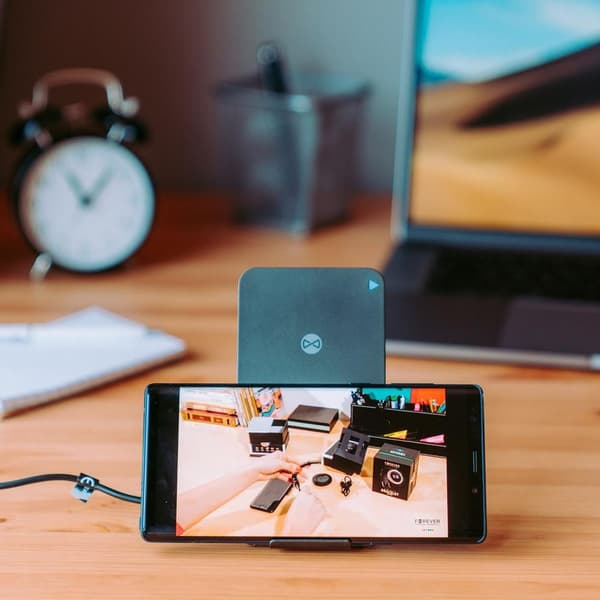 FOREVER 10W Snabb QI Trådlös laddare -  För iPhone / Android Black