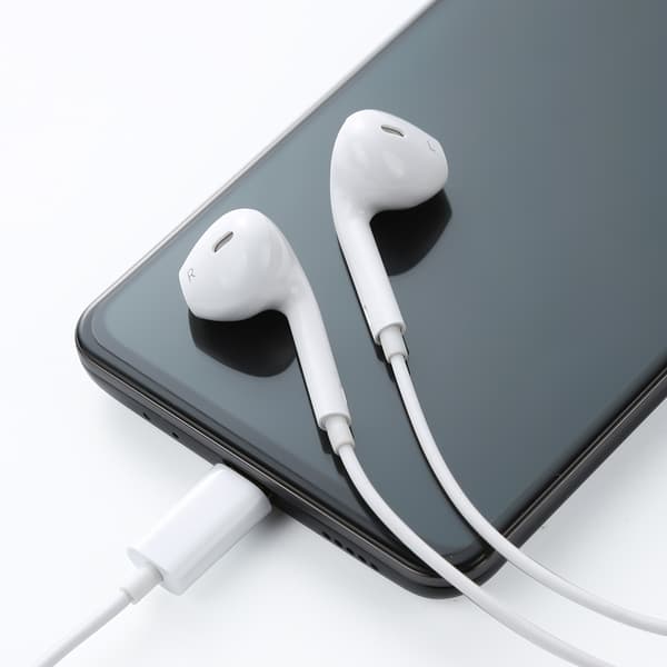 USB-C hörlurar för Samsung, iPhone och Mobil med USB-C Kontakt Vit