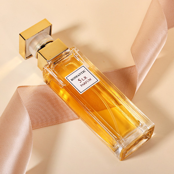 Fifth Avenue Eau De Toilette Spray, 30 ml, Fräsch Blomdoft, Lyxig Doft för Kvinnor
