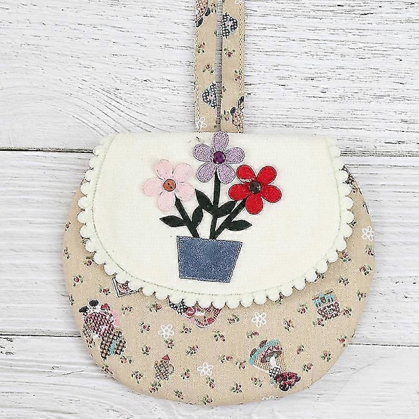 1 st. Tre små blommor söt bindhygienväska Lingerie Set Resväska Sminkväska Resesminkborstar Amningsdynor Hållare Tampon