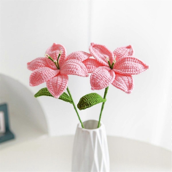 Håndstrikket Lily Mors Dags Gave Tulipan Rose Hæklede Blomster Kunstig Blomsterbuket Hjemmelavet Skrivebordsindretning Gave