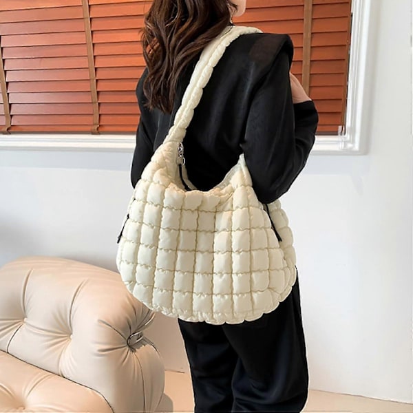 Puffig Crossbody Väska Lättviktig Quiltad Puffig Tygväska Puffig Axelväska Quiltade Väskor för Kvinnor (Off white) fri leverans linzero