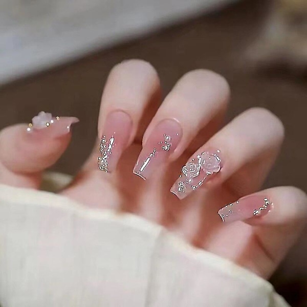 Diy Fashion All-match Hjerte Kæde Krystal Sløjfe 3d Aftagelig Bærbar Falsk Manicure Håndlavet Brud Negle Patch Smykker Gave Legetøj J L