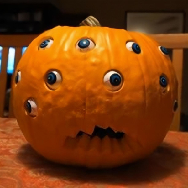 Halloween-kurpitsa, pelottava koriste, puhtaasti käsintehty pyörivä silmäpalloveistos, sopii sisä- ja ulkokäyttöön