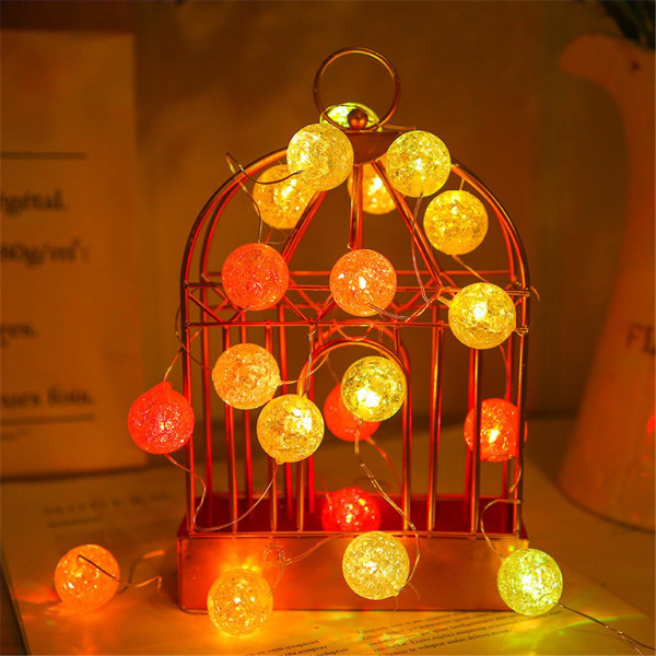 10 LED-väripallomerkkivaloa joulun hääjuhliin