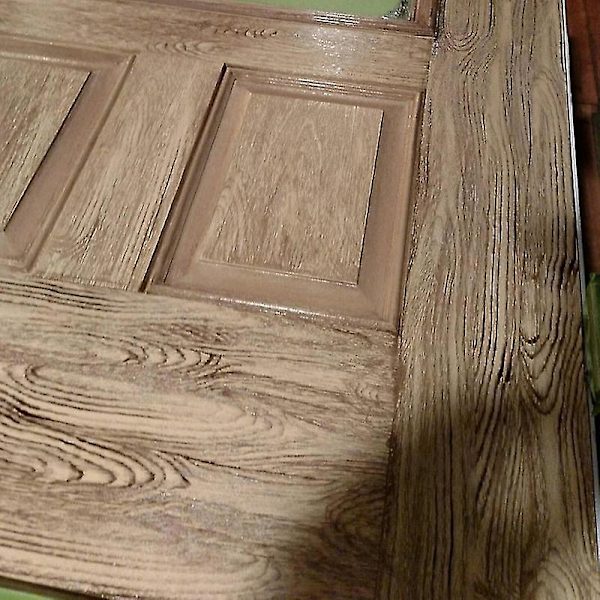 2 kpl puukuvioitua kumista diy-jyvämaalaustyökalua seinäkoristeluun