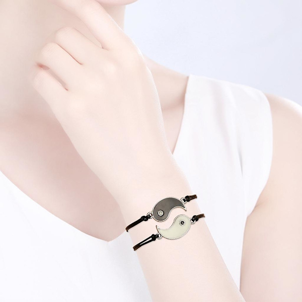 Yhteensointuva Yin Yang -rannekorusarja Dainty Tai Chi -rannekoru tytöille