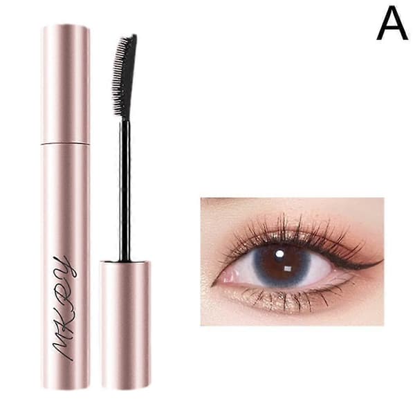 Vattentät Svettresistent Mascara Black 4.5g