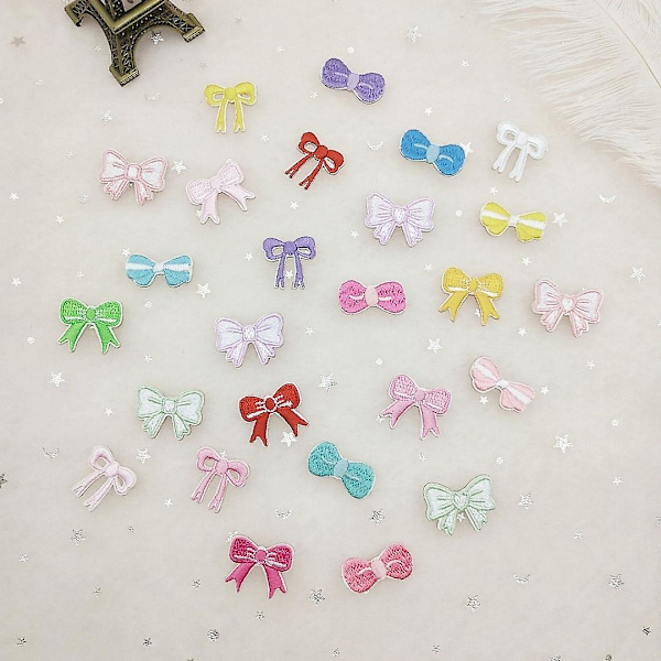 Sæt med 26, butterfly slips, tilfældig farve, smukke broderede patches til at stryge på og sy på til jakke, hat,