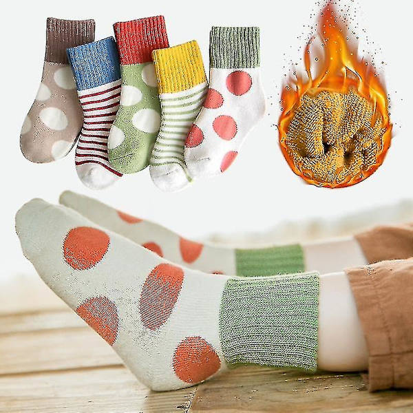 Vinterkorta yllesockar i ull