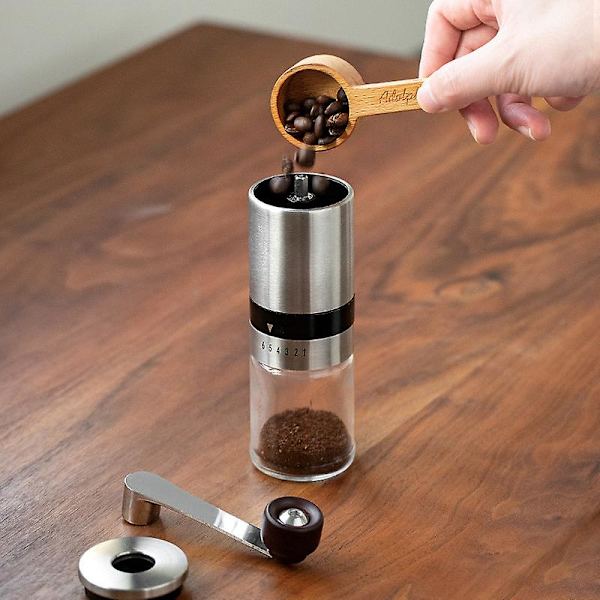 Bærbar manuell kaffekvern i rustfritt stål med keramisk kvern