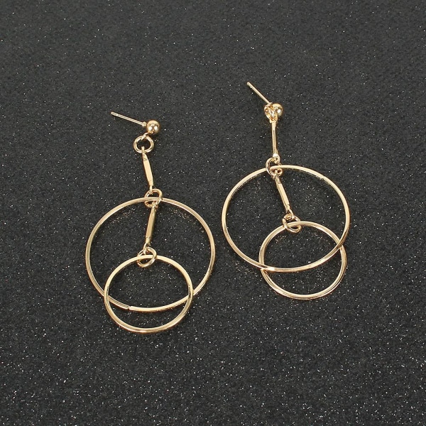 Kvinnors hänge Hoop Örhängen Legering Geometrisk Ring Sammankopplade Guld Örhängen Personlighet Mode Stiliga örhängen