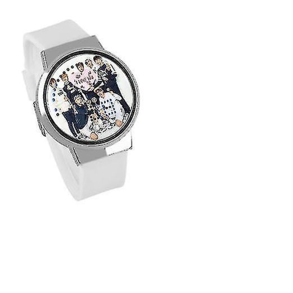 Vedenpitävä LED-digitaalinen watch - Bts valkoisella taustalla
