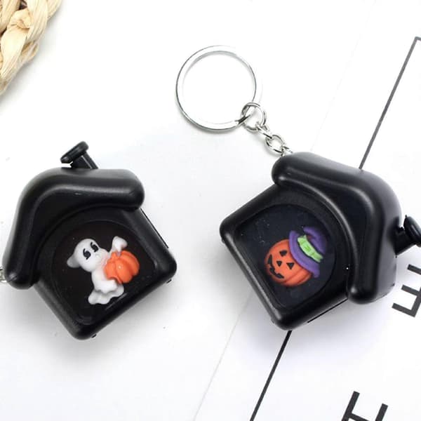Græskar/spøgelse vedhæng LED nøglering Halloween hængende ornament taske dekoration (2 stk-sort)