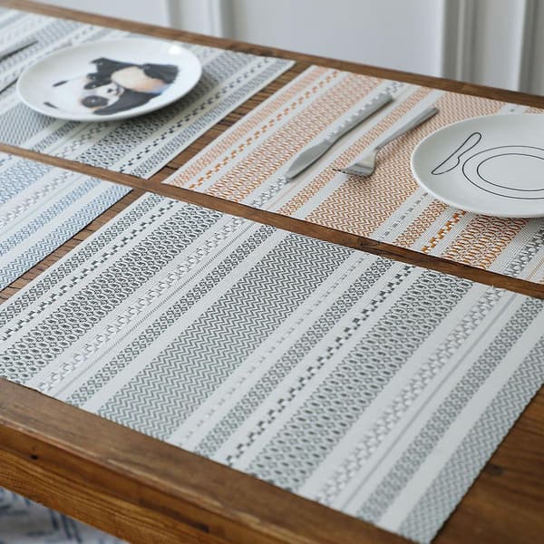 Set om 4, 45 * 30 cm, flätade placemats i polypropen och bomull