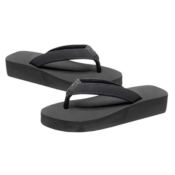 1 pari kesänaisten sandaaleja